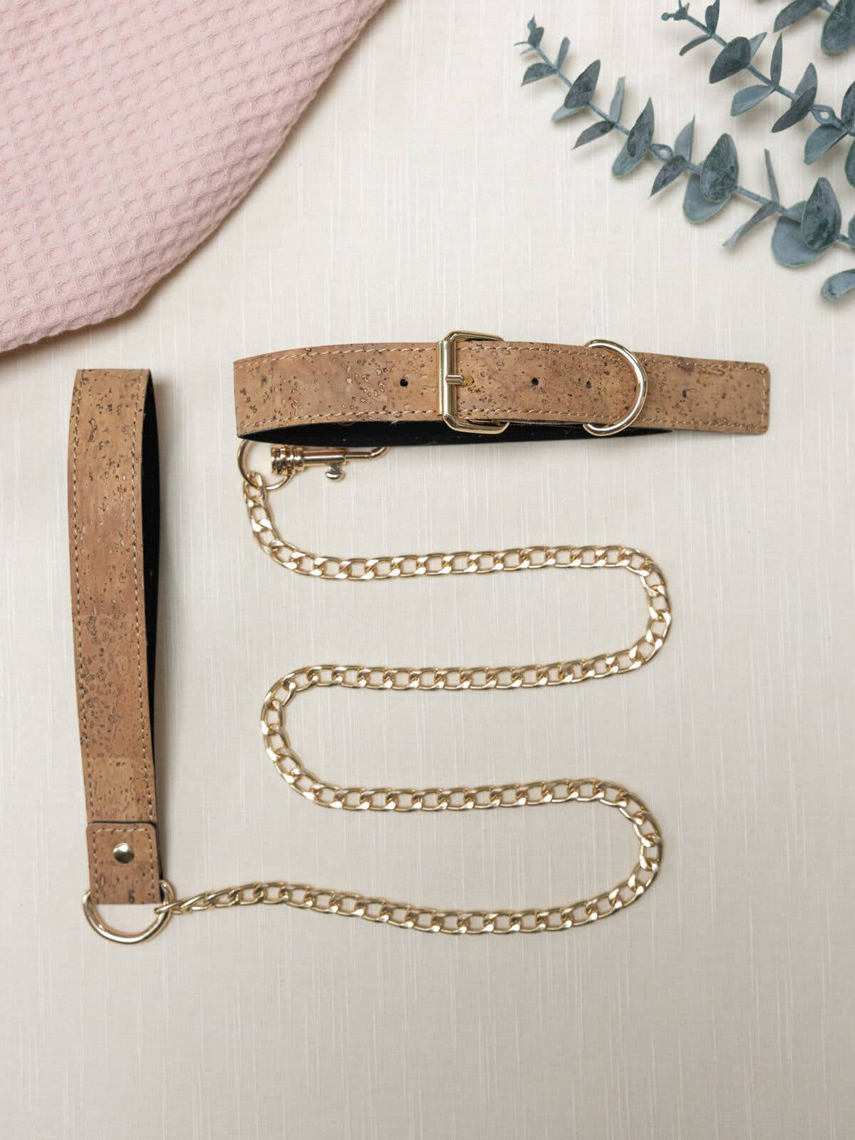 Camellia Choker | Cork Leather Choker Chain with Leash